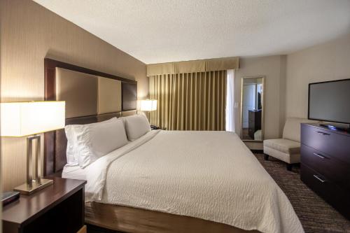 holiday inn and suites scottsdale north airpark