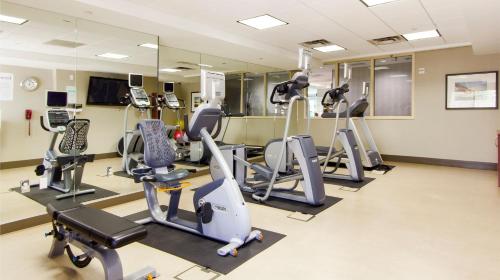 holiday inn and suites scottsdale north airpark