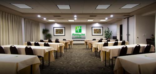 holiday inn and suites scottsdale north airpark