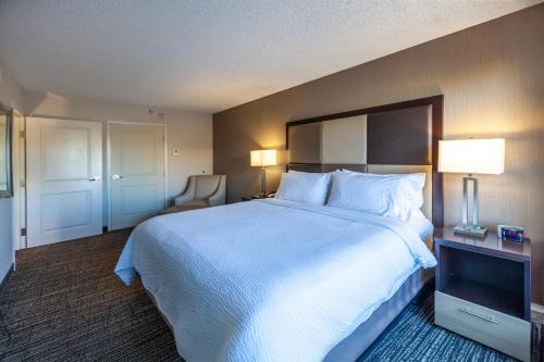 holiday inn and suites scottsdale north airpark