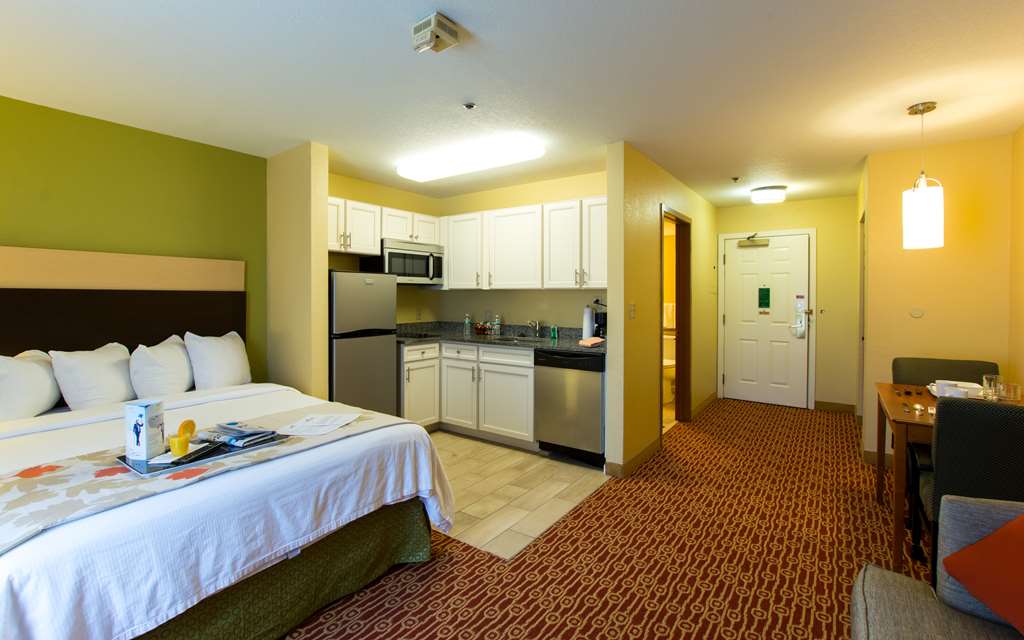 dulles suites