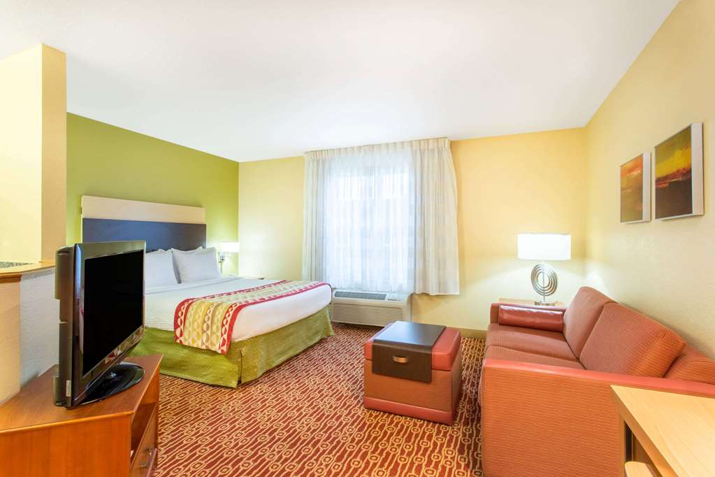 dulles suites