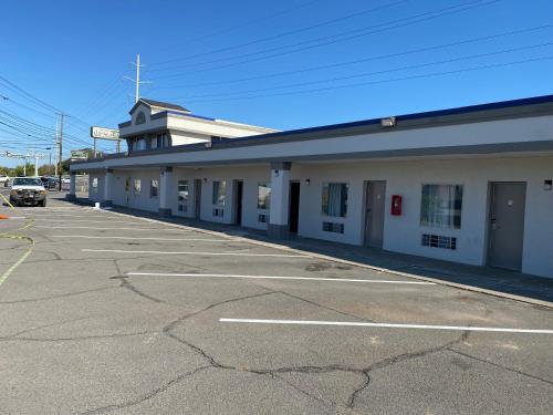 Wilkes Barre Lodge,,2 star