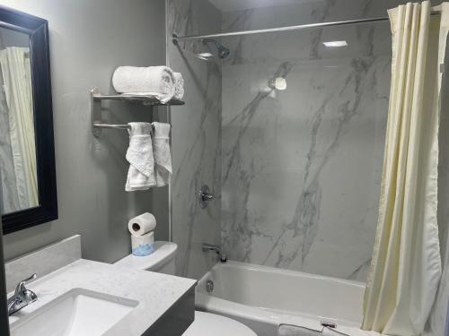 Wilkes Barre Lodge,,2 star