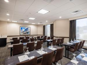 holiday inn greensboro coliseum by ihg