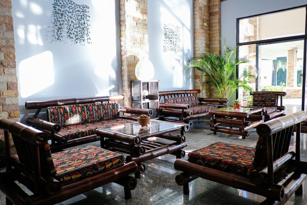 the space airport hotel chiang rai