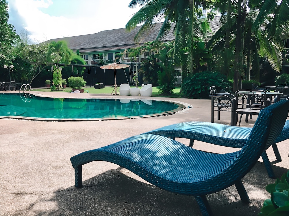 the space airport hotel chiang rai