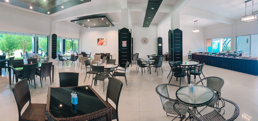 the space airport hotel chiang rai