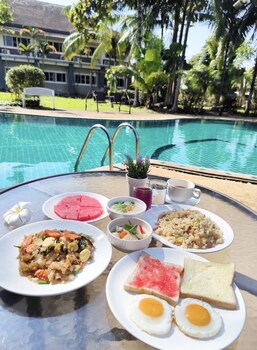 the space airport hotel chiang rai