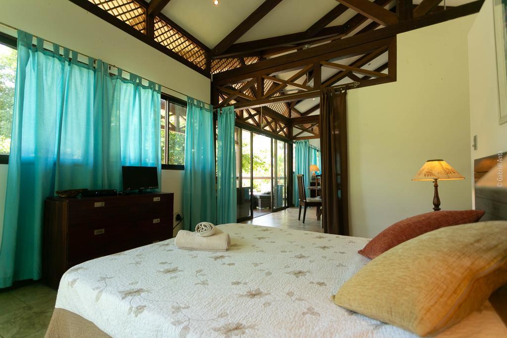 Kenaki Lodge,Limon>>Cahuita,3 star