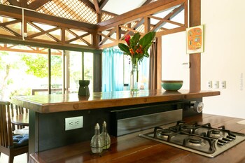 Kenaki Lodge,Limon>>Cahuita,3 star