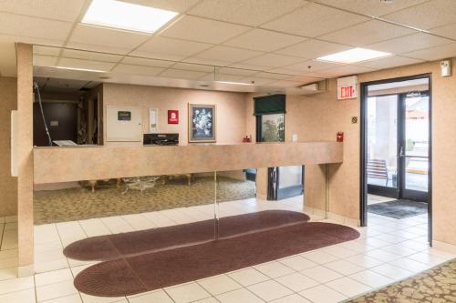 red roof inn morehead