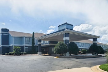 Quality Inn Prattville I-65,Montgomery>>Millbrook,2.5 star