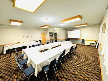 travelodge by wyndham prince albert