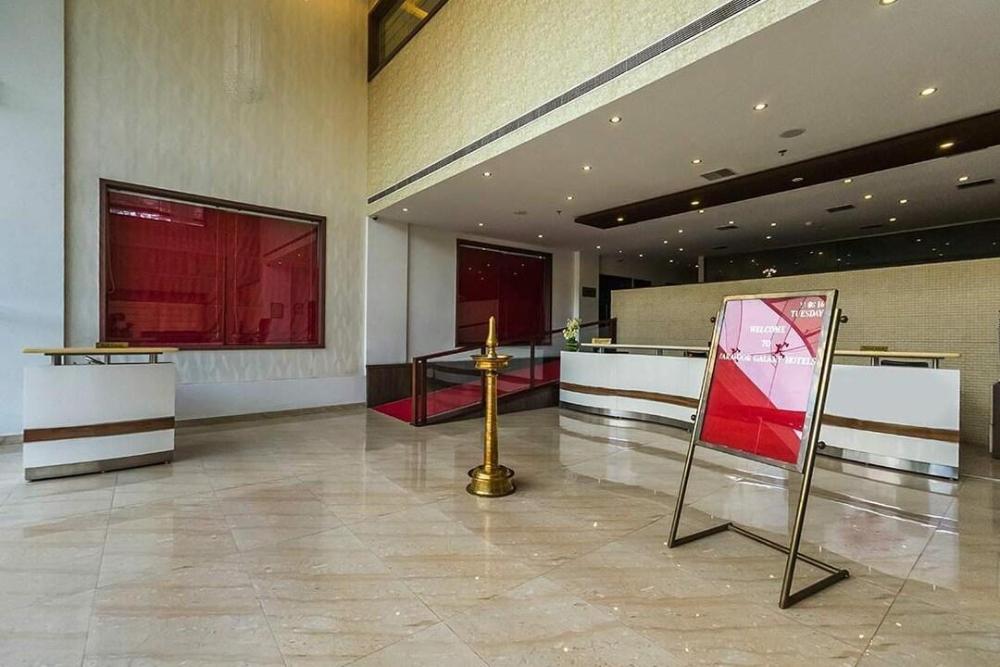 paravoor galaxy hotel