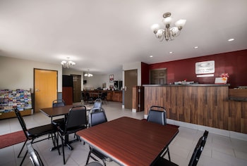 econo lodge inn and suites canandaigua