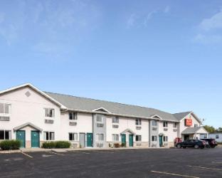 econo lodge inn and suites canandaigua