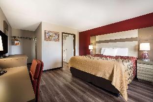 econo lodge inn and suites canandaigua