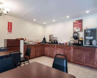 econo lodge inn and suites canandaigua