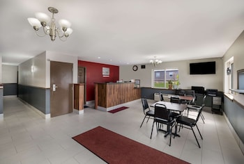 Econo Lodge Inn & Suites Canandaigua,Hopewell>>Canandaigua,2 star