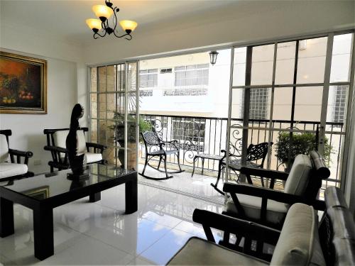 hotel la colonia