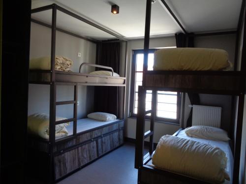 brxxxl5 hostel
