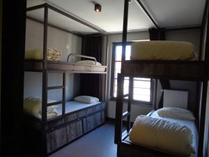 brxxxl5 hostel