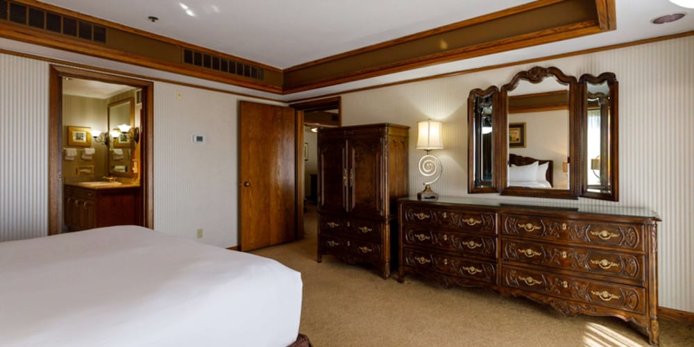 maverick hotel and casino by red lion hotels