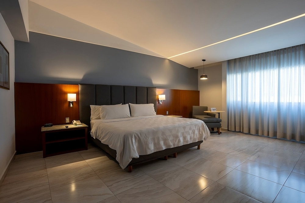 holiday inn puebla finsa by ihg