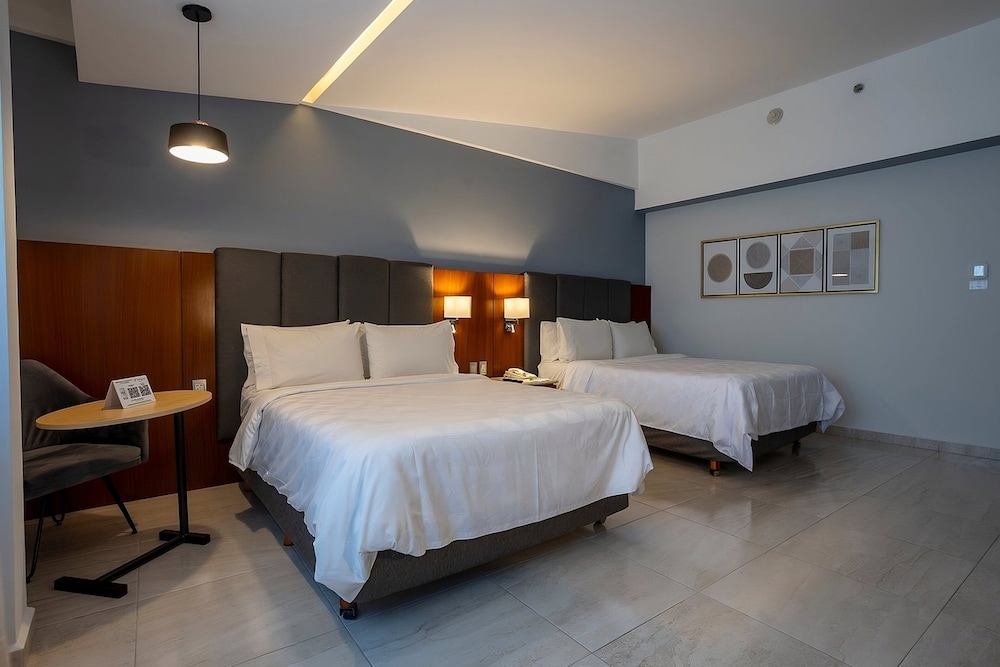 holiday inn puebla finsa by ihg