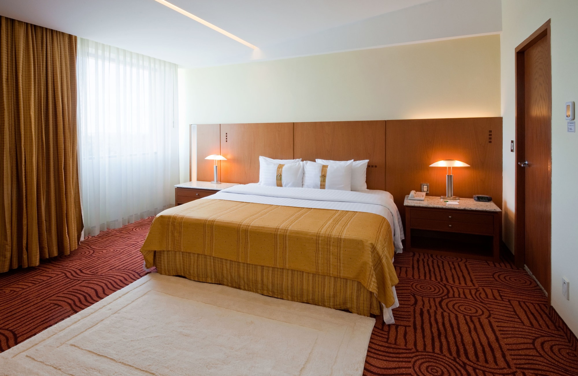 holiday inn puebla finsa by ihg