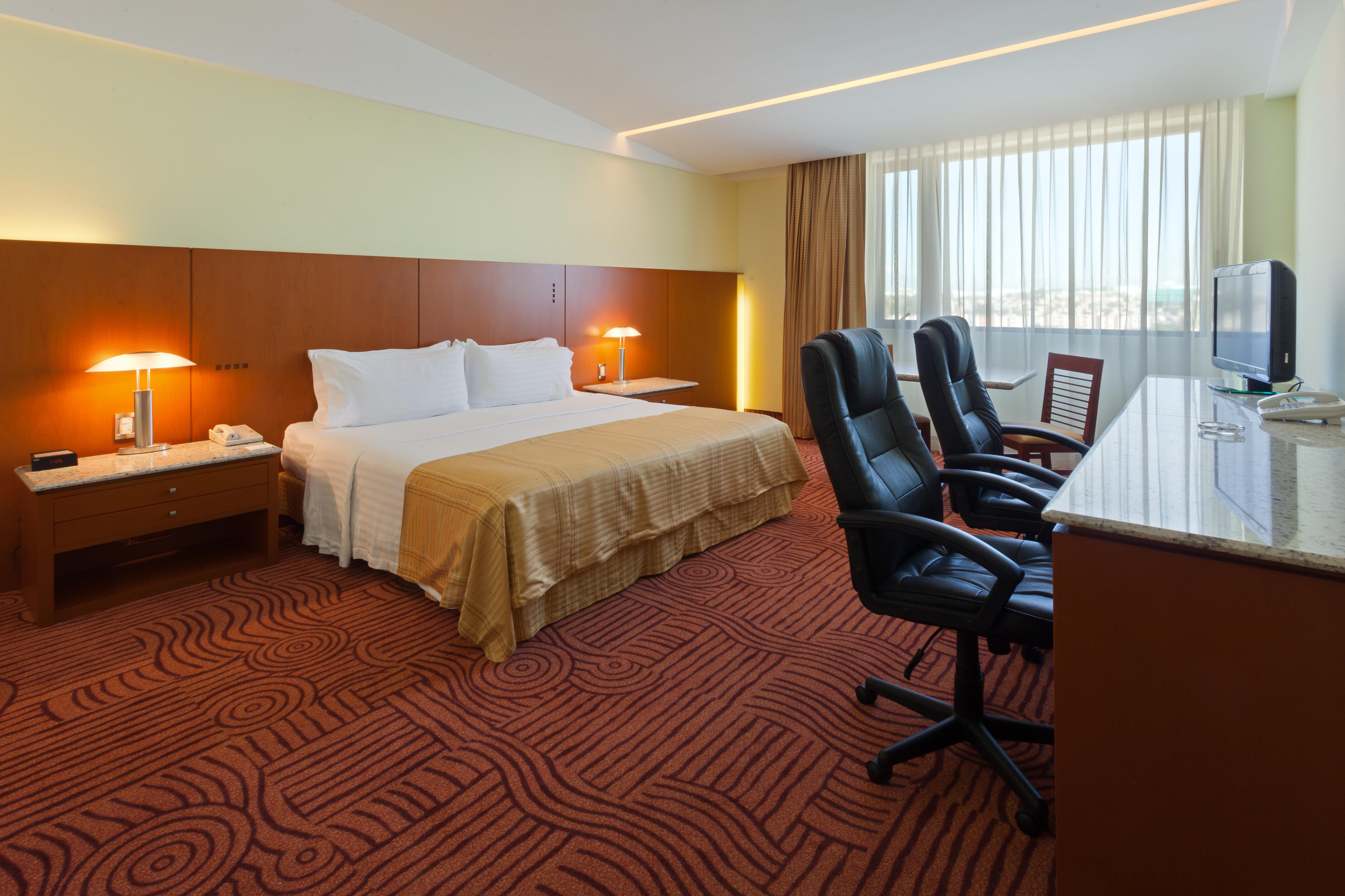 holiday inn puebla finsa by ihg