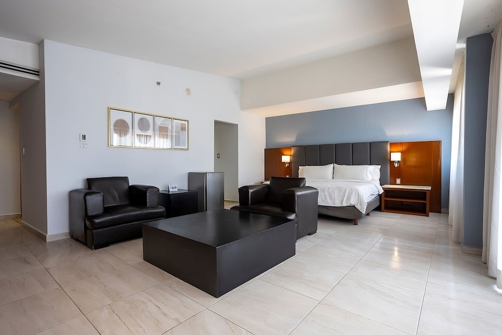 holiday inn puebla finsa by ihg