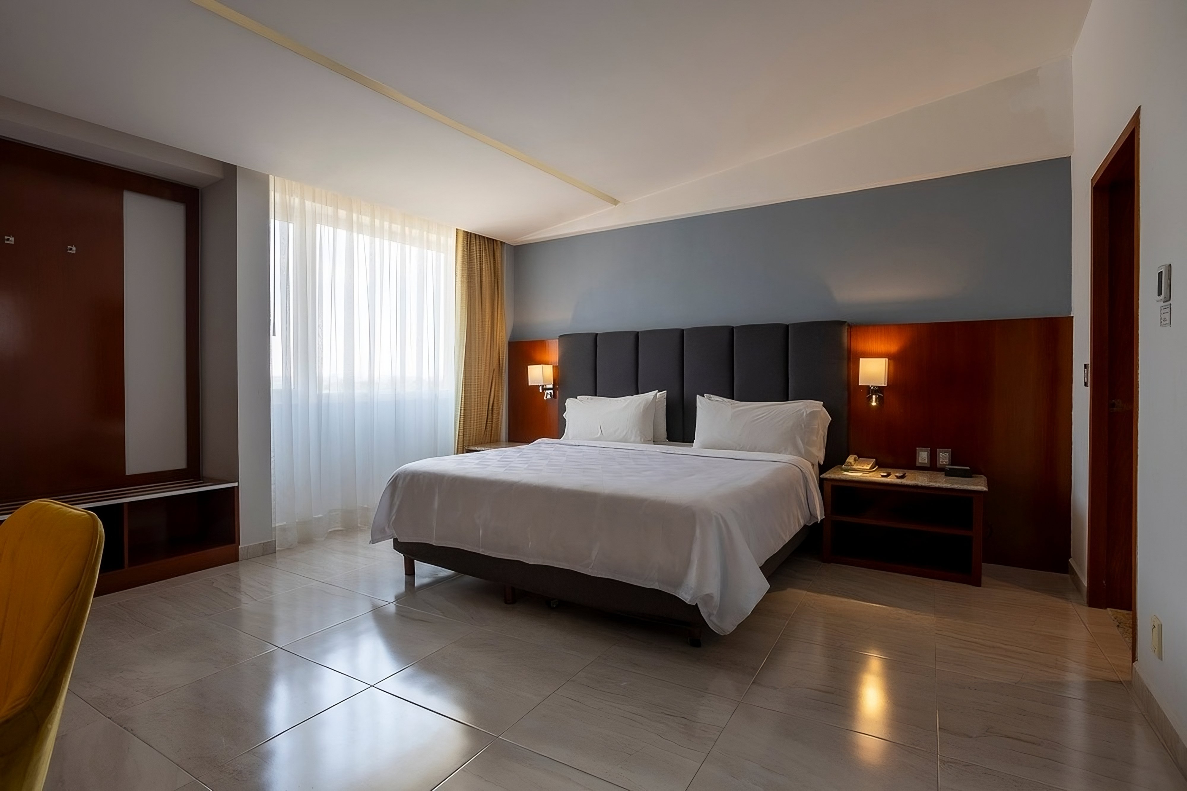 holiday inn puebla finsa by ihg