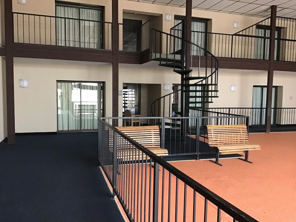 7 Boutique Hotel,Pratt>>Kansas,3 star