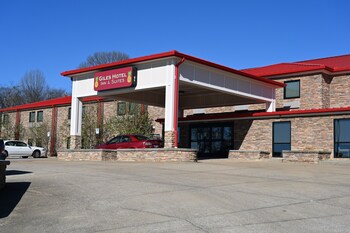 giles hotel inn and suites