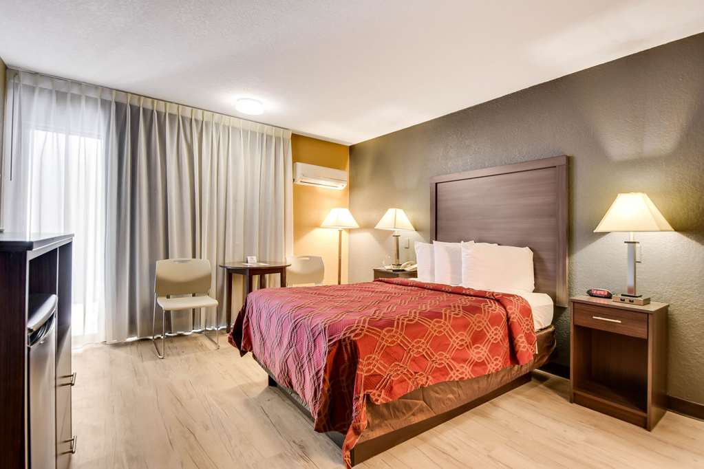 econo lodge busch gardens