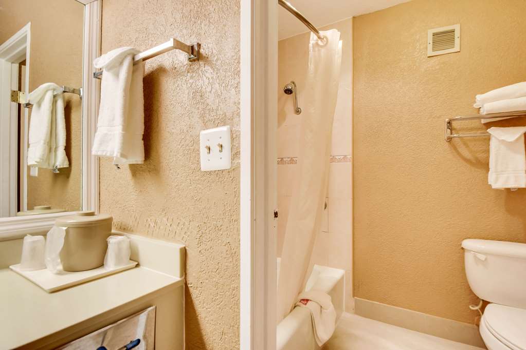 econo lodge busch gardens