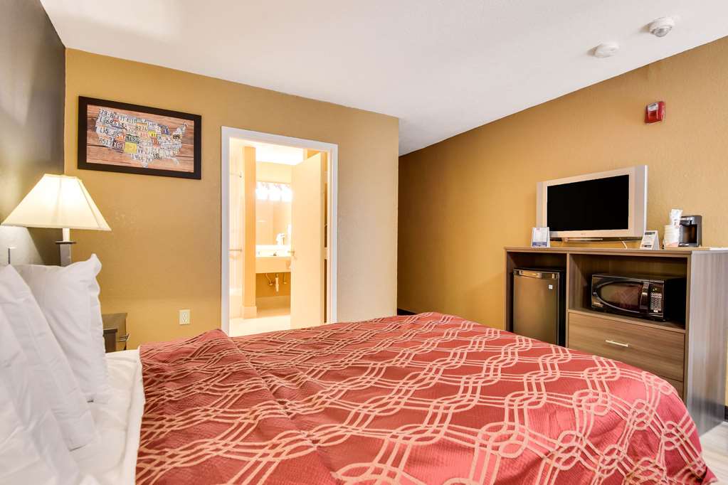 econo lodge busch gardens