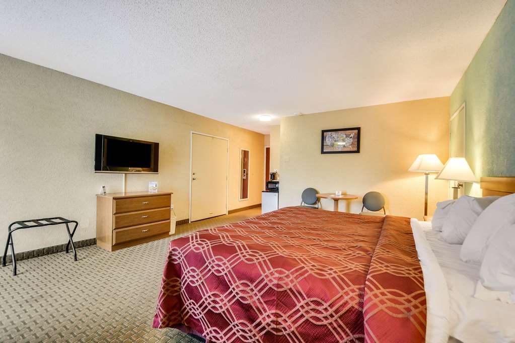 econo lodge busch gardens