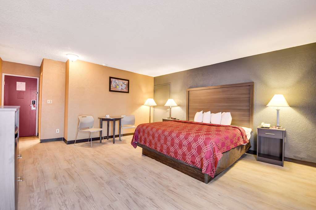 econo lodge busch gardens