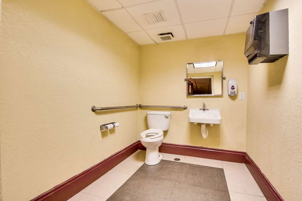 econo lodge busch gardens