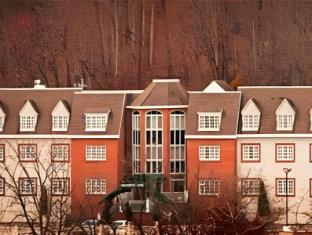 The Roslyn, Tapestry Collection By Hilton,New York>>Long Island,4 star