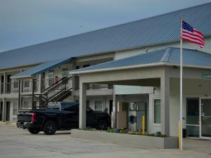 garden inn and suites