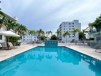 tranquilo a north beach village resort hotel