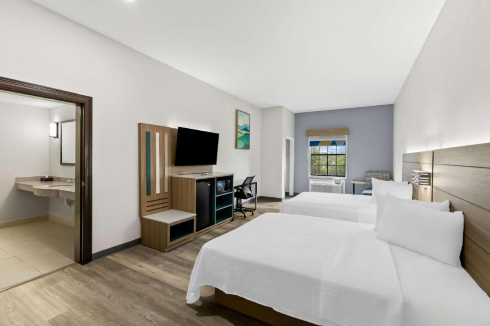 econo lodge inn and suites beaumont