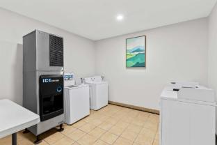 econo lodge inn and suites beaumont