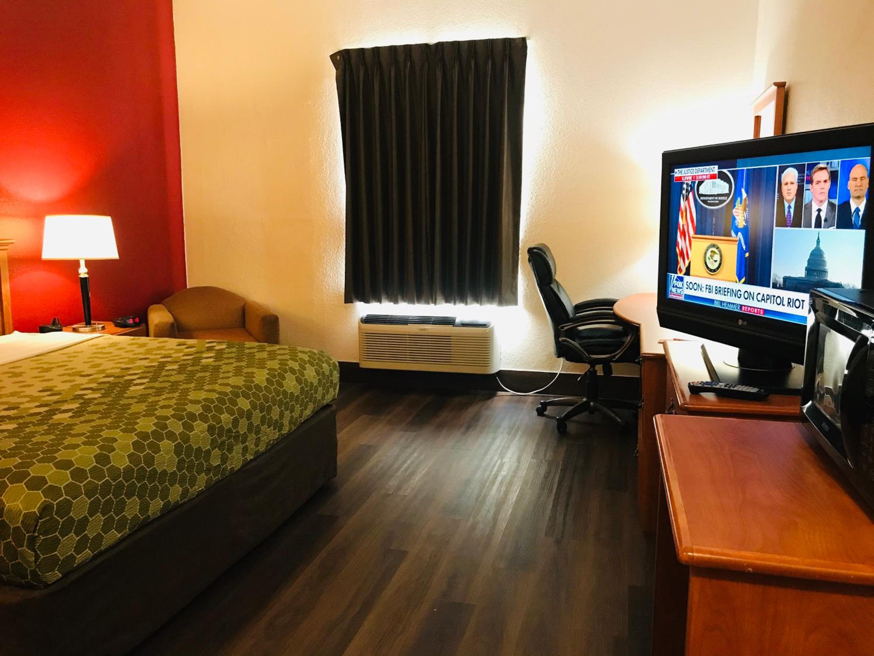 econo lodge inn and suites beaumont