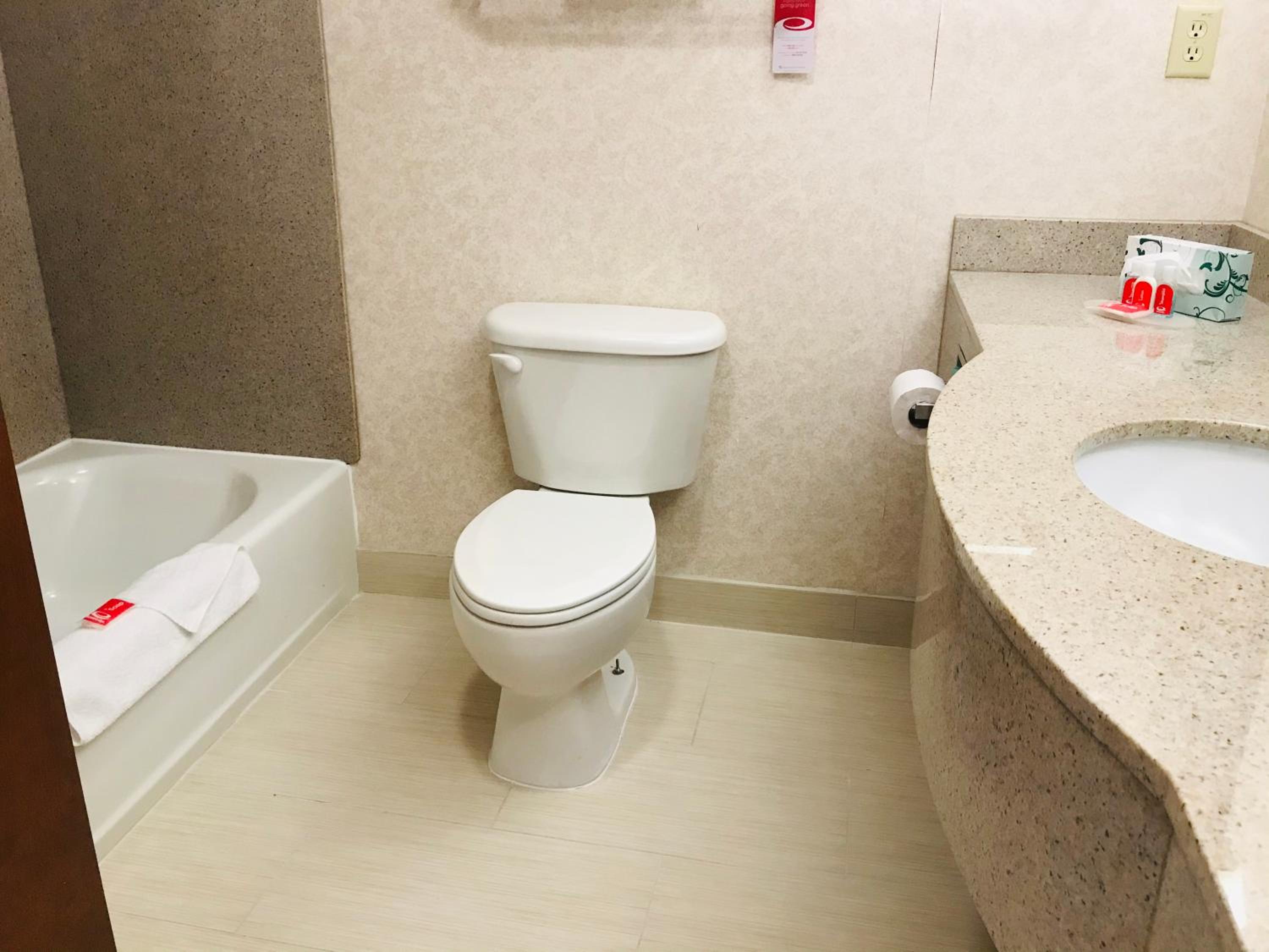 econo lodge inn and suites beaumont