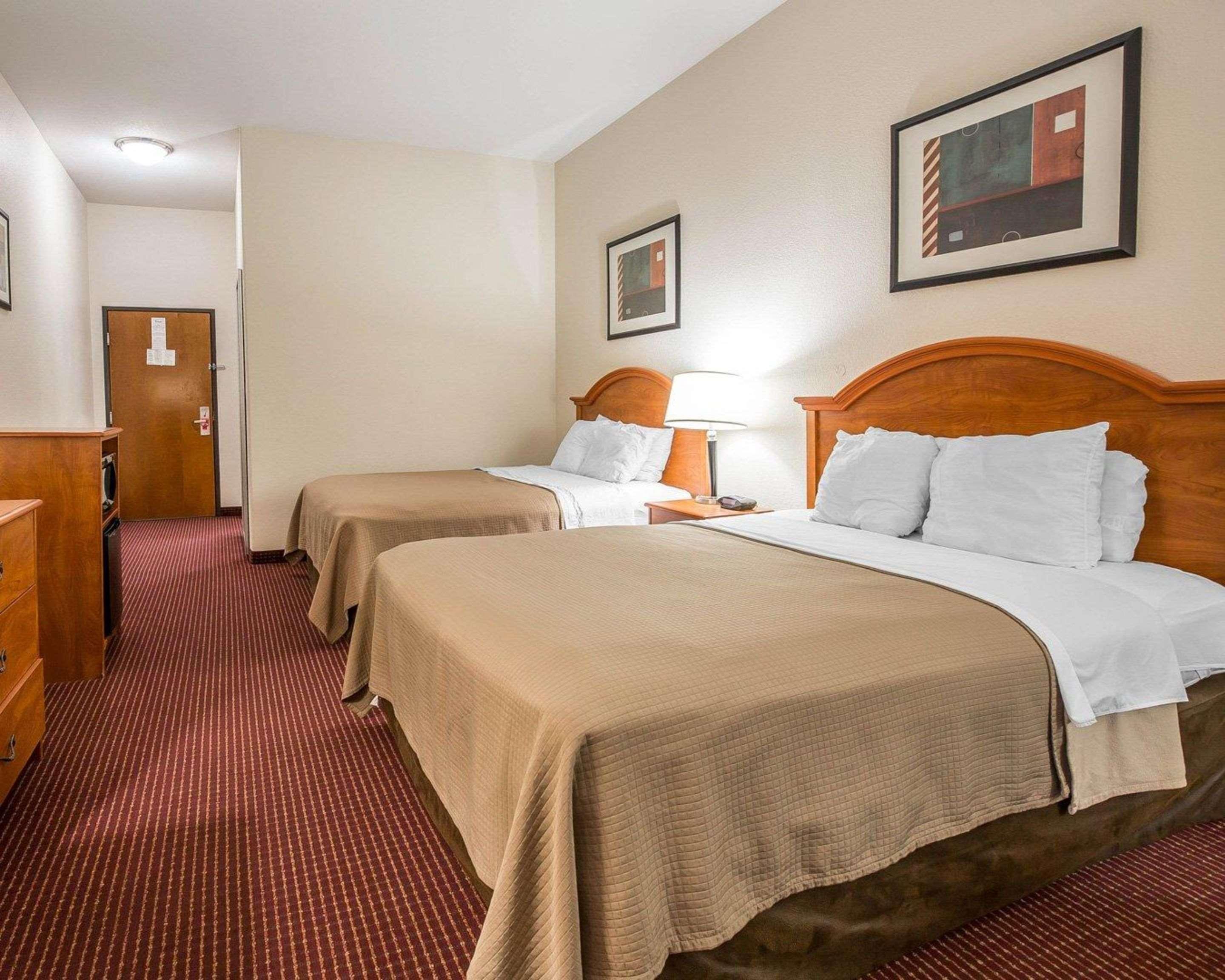 econo lodge inn and suites beaumont